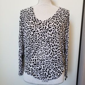 Leopard top